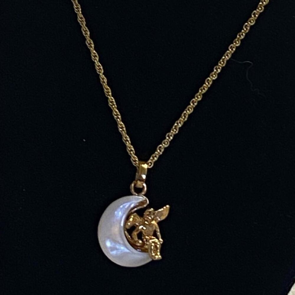 Vintage Opalite Mother of Pearl Crescent Moon Fairy Angel Gold Tone Necklace